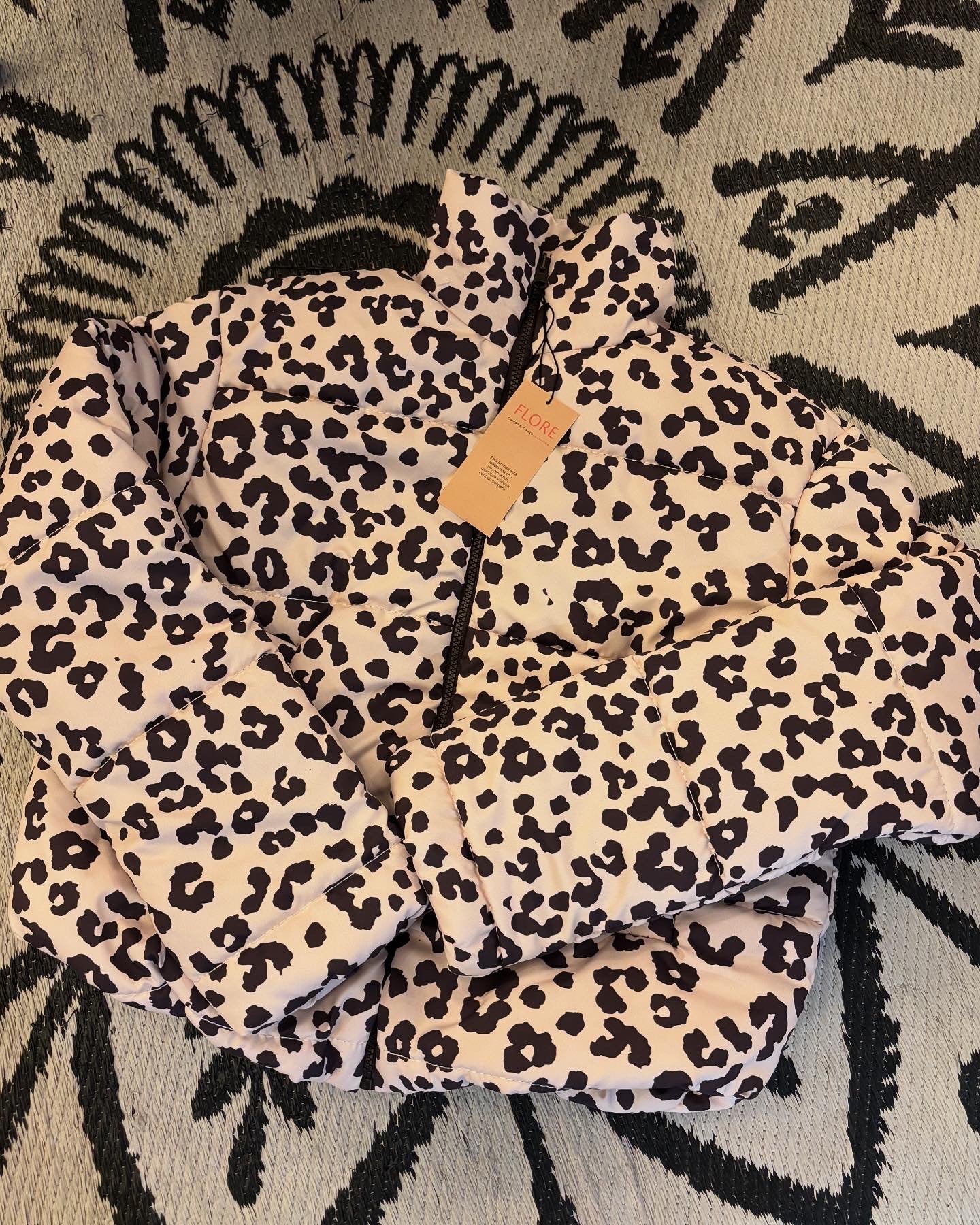 Chaqueta acolchada Animal print